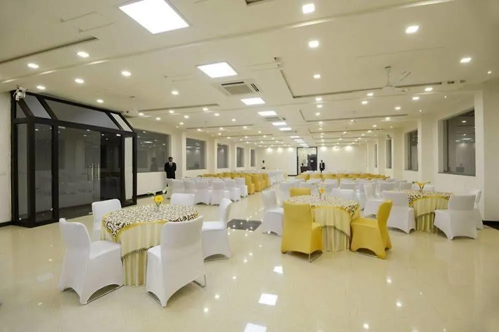***  Hotel Madhushrie Agra  India