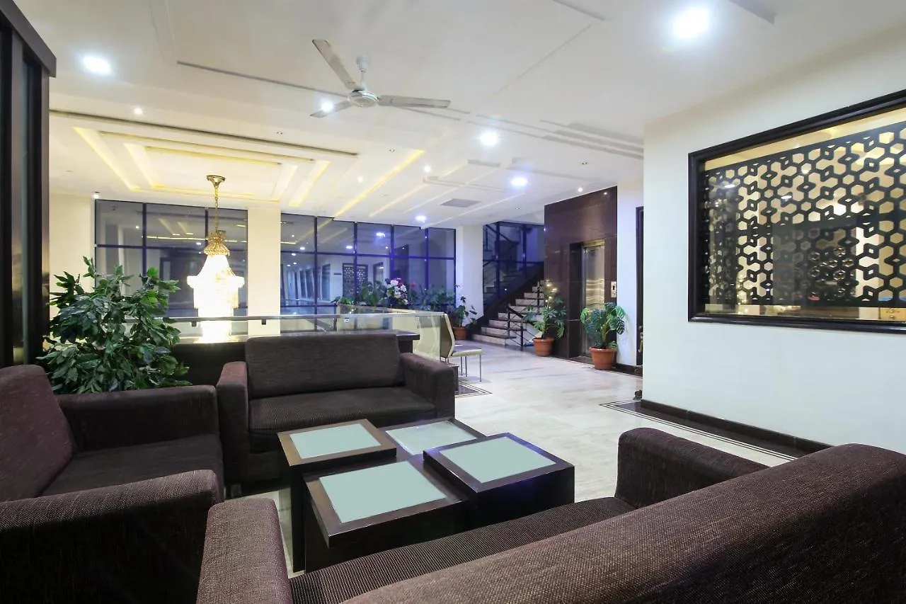 ***  Hotel Madhushrie Agra  India